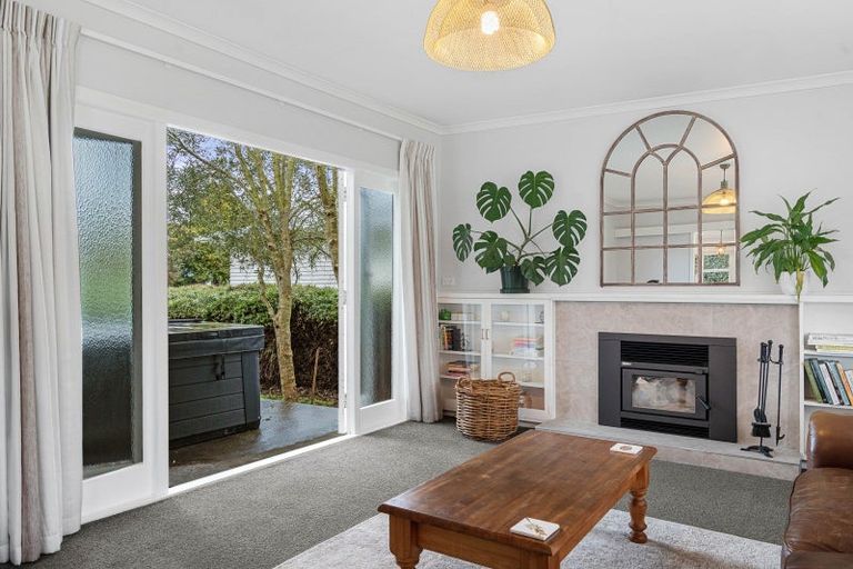 Photo of property in 12 East Street, Greytown, 5712