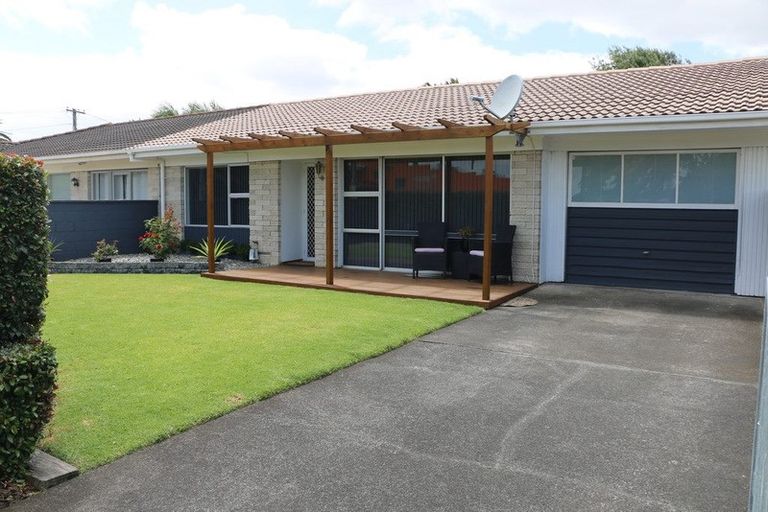 Photo of property in 2/109 Fitzroy Street, Papatoetoe, Auckland, 2104