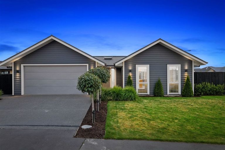 Photo of property in 2 Caracara Place, Rolleston, 7615