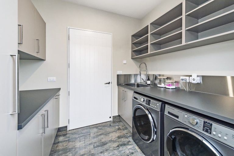 Photo of property in 1 Merlewood Road, Prebbleton, 7604