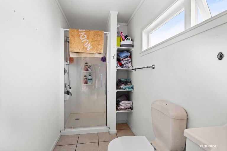 Photo of property in 204a Tukapa Street, Westown, New Plymouth, 4310