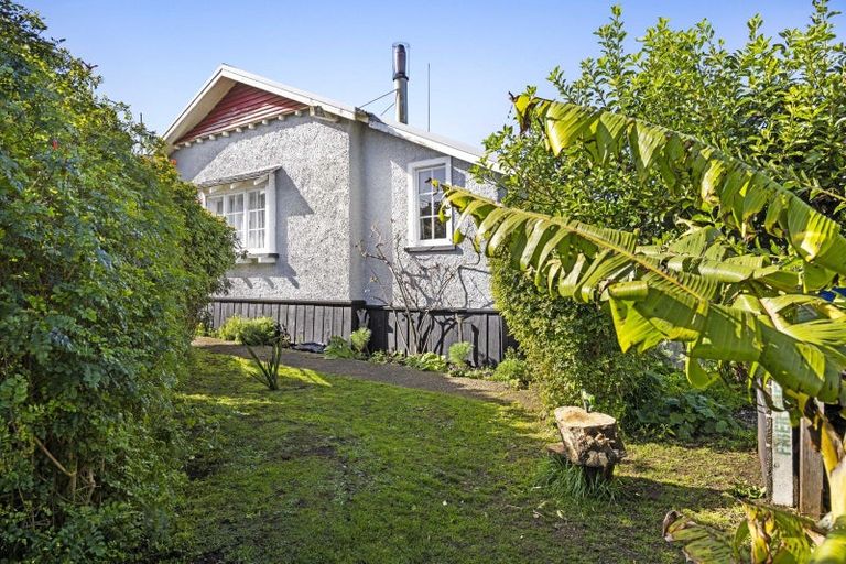 Photo of property in 21 Egmont Street, Patea, 4520