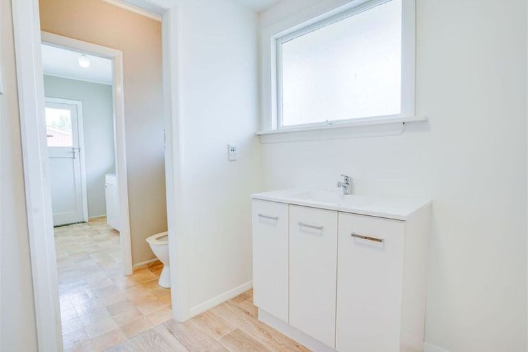 Photo of property in 129 Springs Road, Hornby, Christchurch, 8042