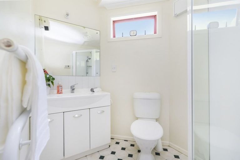 Photo of property in 297 Main Road, Tawa, Wellington, 5028