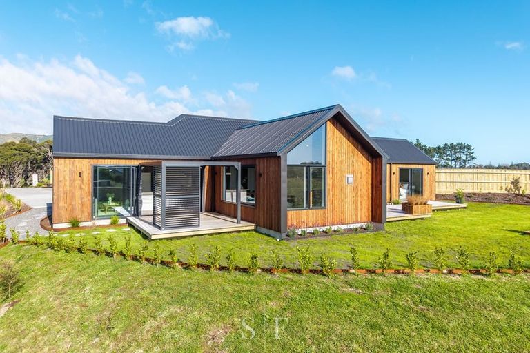 Photo of property in 40 Anderson Park Drive, Waikanae, 5036