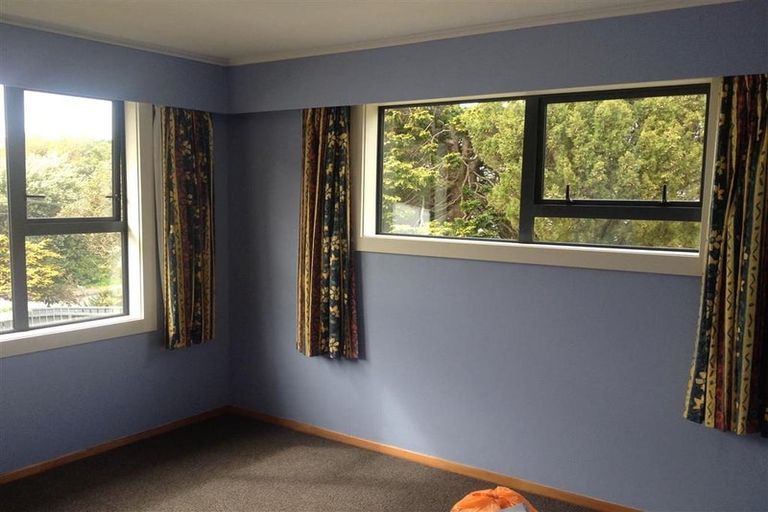 Photo of property in 96 Broderick Road, Johnsonville, Wellington, 6037