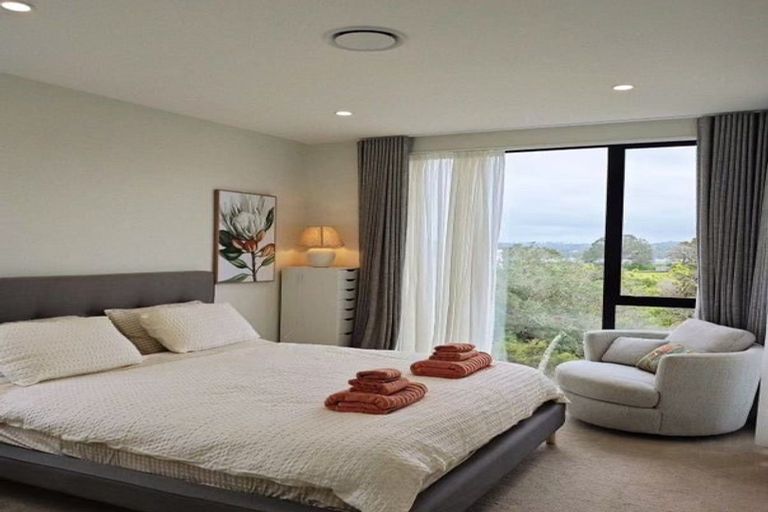 Photo of property in 8 Marlborough Crescent, Hobsonville, Auckland, 0616