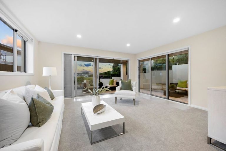 Photo of property in 7 Bounty Road, Long Bay, Auckland, 0630