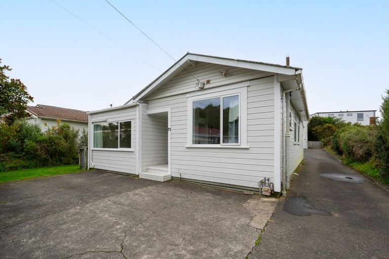 Photo of property in 71 Clifford Road, Johnsonville, Wellington, 6037