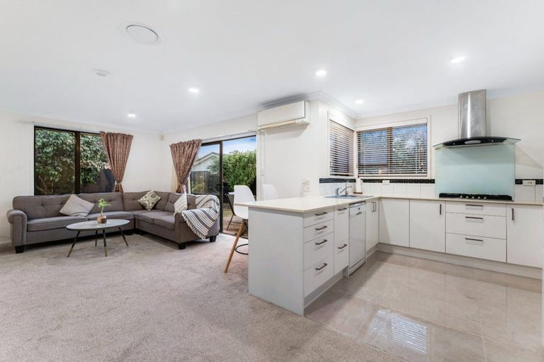 Photo of property in 6 Clover Drive, Henderson, Auckland, 0610