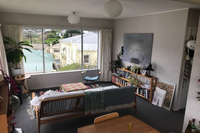 Photo of property in 2 Overtoun Terrace, Hataitai, Wellington, 6021