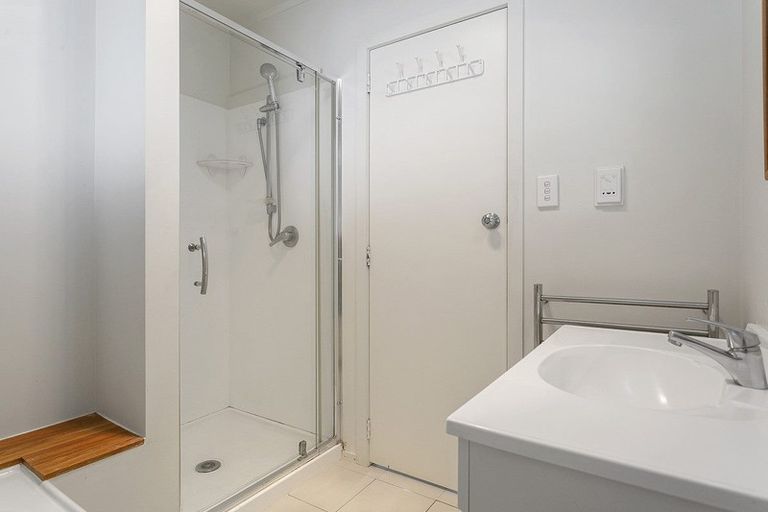 Photo of property in 37 Richmond Street, Cambridge, 3434