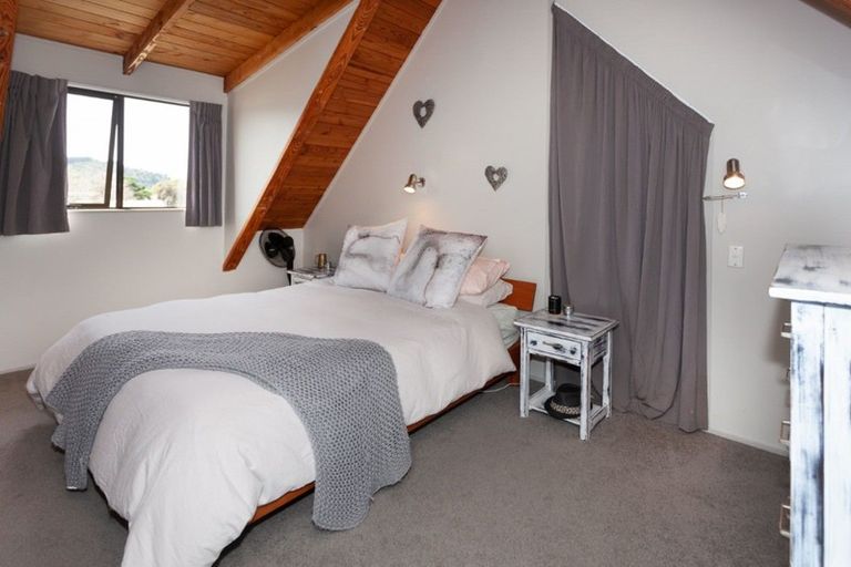 Photo of property in 129 Lorraine Place, Whangamata, 3620