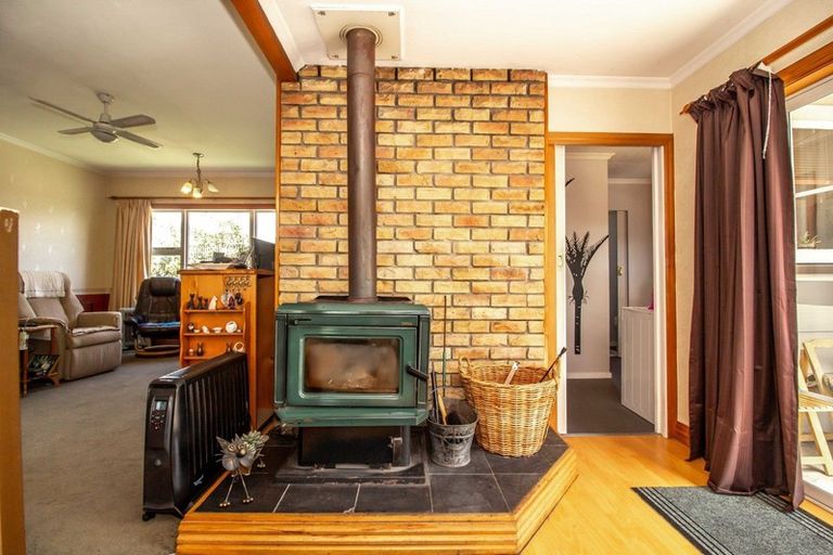 Photo of property in 126 Queen Street, Westport, 7825