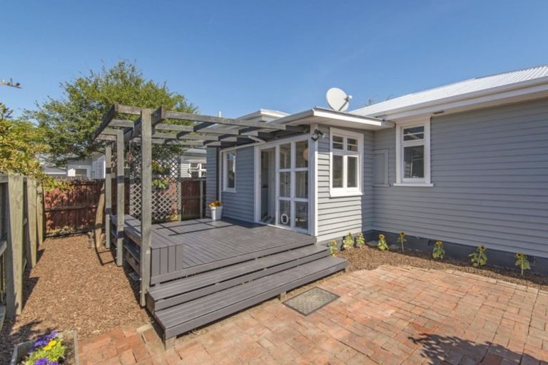 Photo of property in 38 Hinemoa Street, Spreydon, Christchurch, 8024