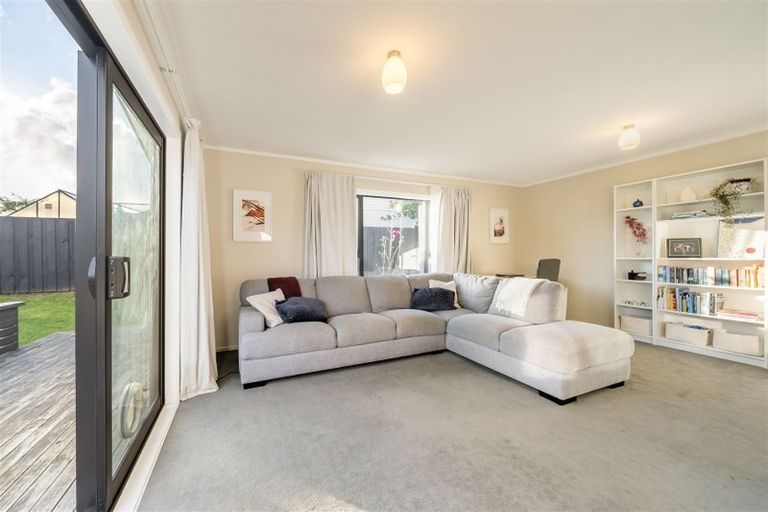 Photo of property in 110 Leeward Drive, Whitby, Porirua, 5024