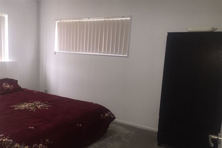 Photo of property in 10c Carlos Drive, Flat Bush, Auckland, 2016