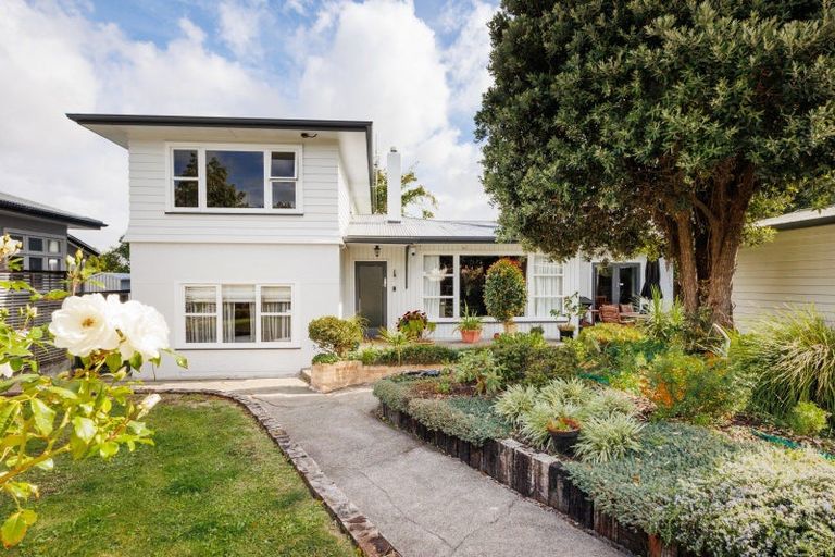 Photo of property in 50 Heretaunga Street, Palmerston North, 4414