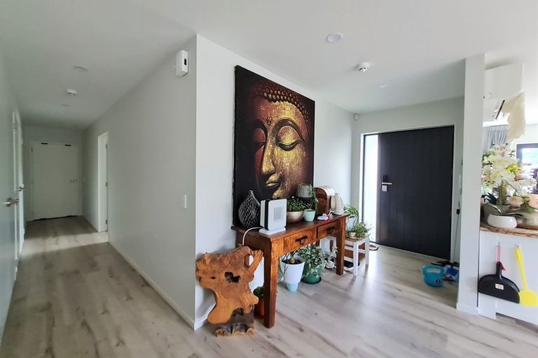 Photo of property in 115 Karepiro Drive, Stanmore Bay, Whangaparaoa, 0932