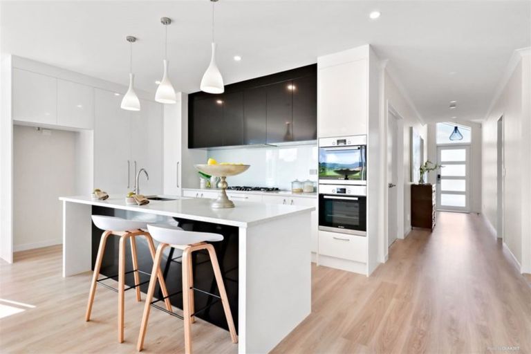 Photo of property in 27 Maka Terrace, Orewa, 0931