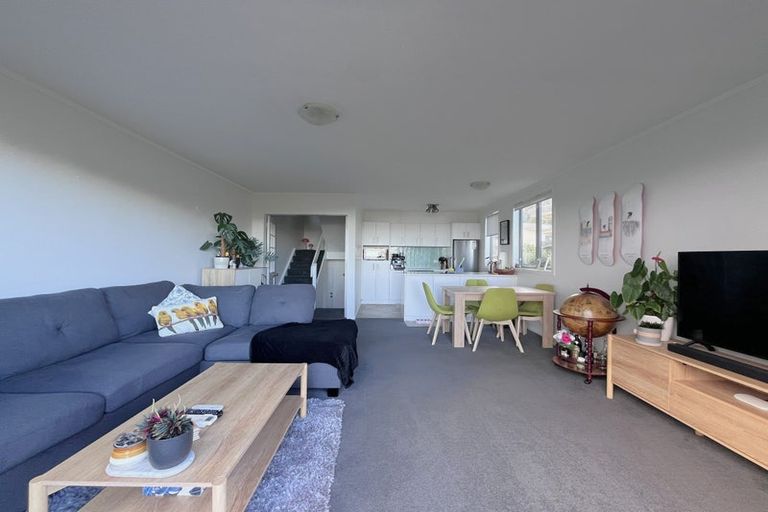 Photo of property in 27 Orissa Crescent, Broadmeadows, Wellington, 6035