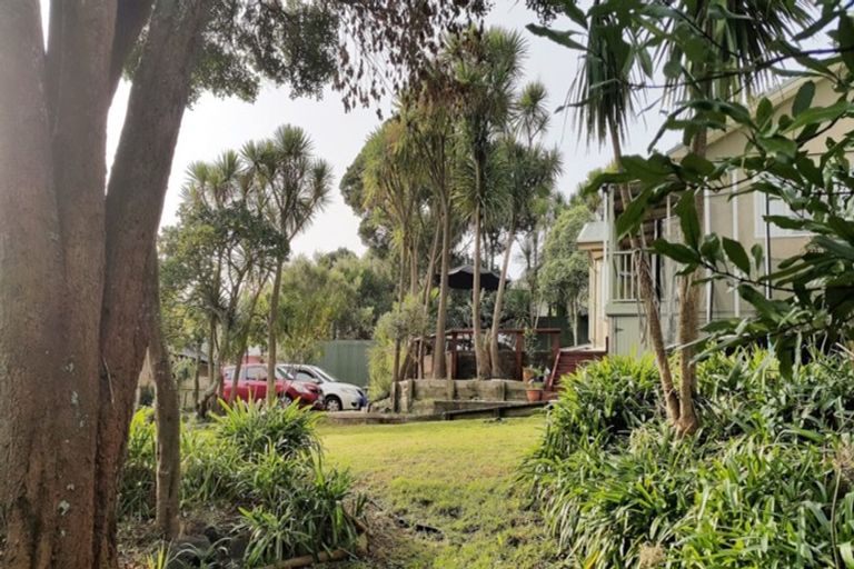 Photo of property in 41 Simpson Road, Ranui, Auckland, 0612