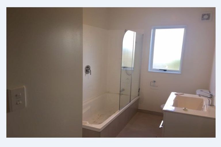 Photo of property in 165 Keri Vista Rise, Papakura, 2110