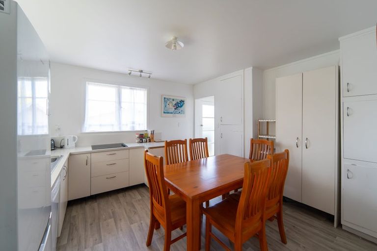 Photo of property in 32 Tomin Road, Glenview, Hamilton, 3206
