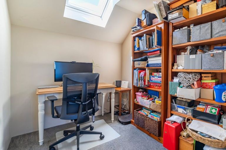 Photo of property in 20 Portage Place, Whitby, Porirua, 5024