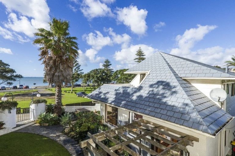 Photo of property in 1/11 Montrose Terrace, Mairangi Bay, Auckland, 0630