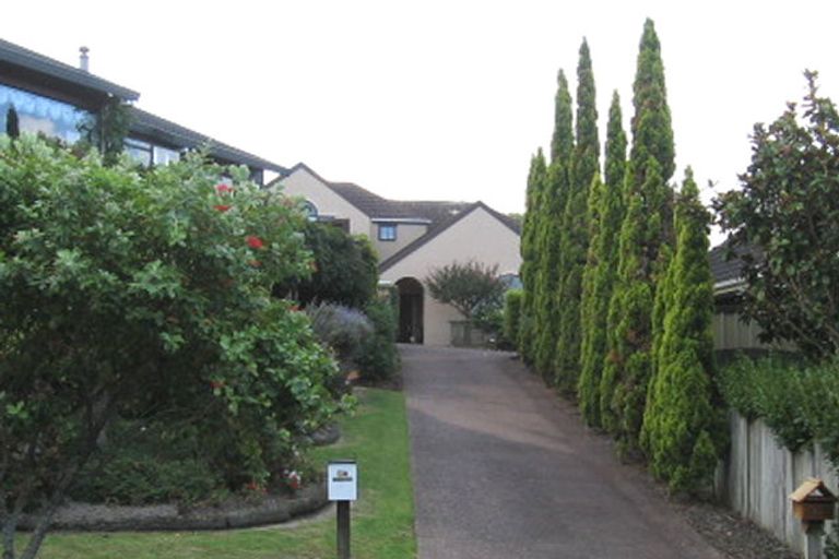 Photo of property in 5 Javelin Place, West Harbour, Auckland, 0618