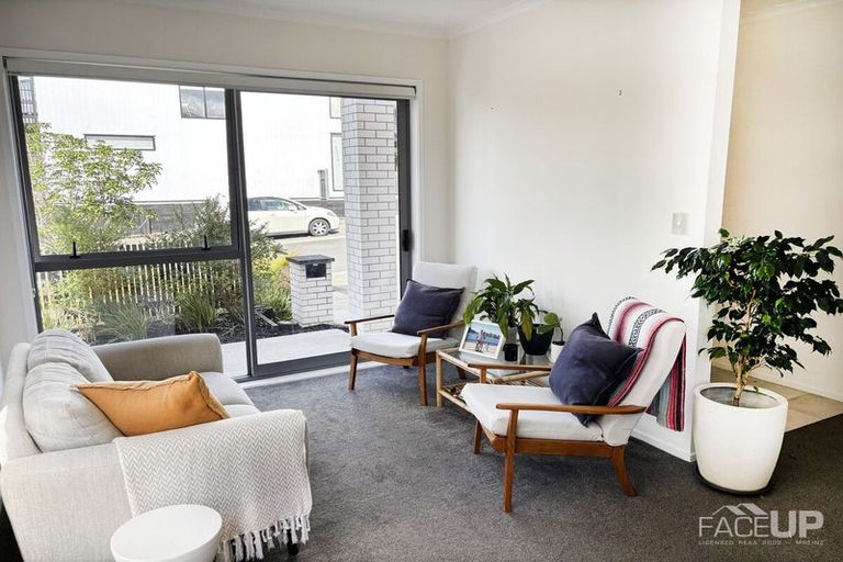 Photo of property in 7 Te Aho Matua Road, Hobsonville, Auckland, 0616