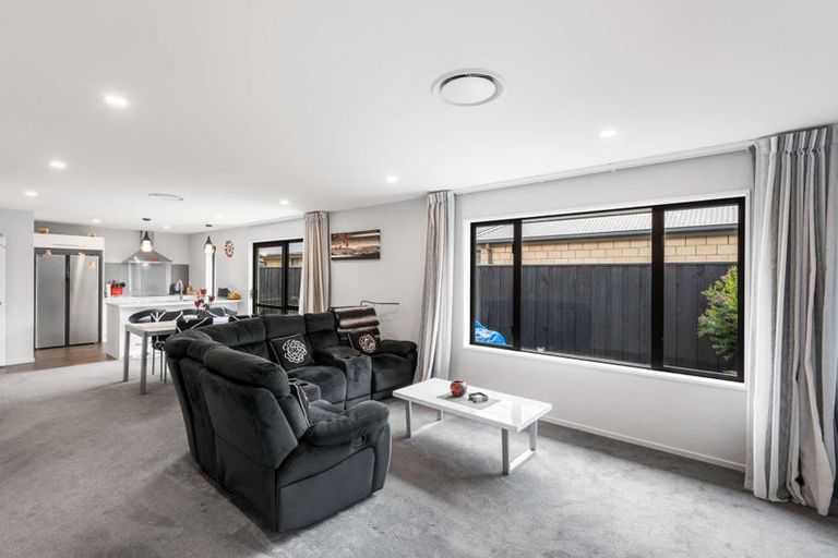 Photo of property in 28 Chesney Drive, Rolleston, 7615