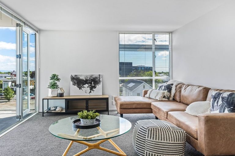 Photo of property in 17/15 Peterborough Street, Christchurch Central, Christchurch, 8013