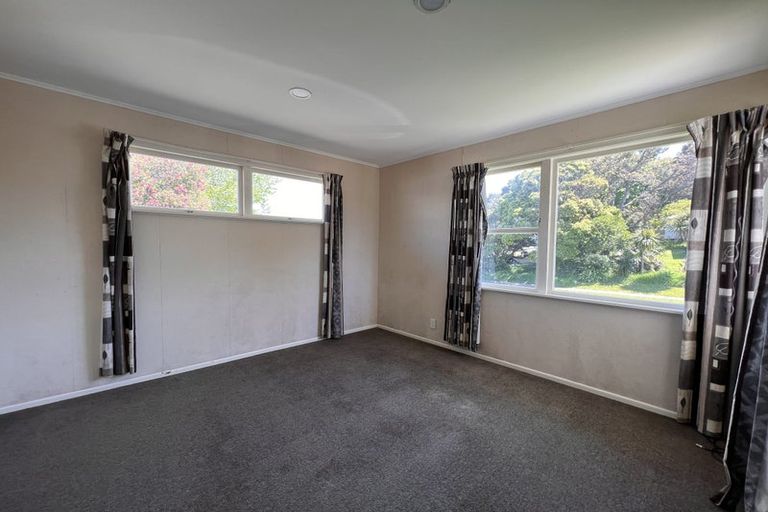 Photo of property in 52 Ennis Avenue, Pakuranga Heights, Auckland, 2010