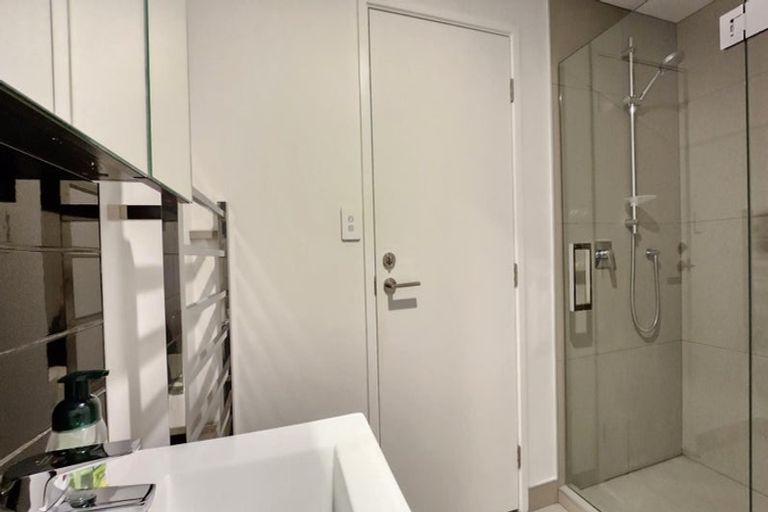 Photo of property in Alpha Apartments, 703/4u Elizabeth Street, Mount Victoria, Wellington, 6011