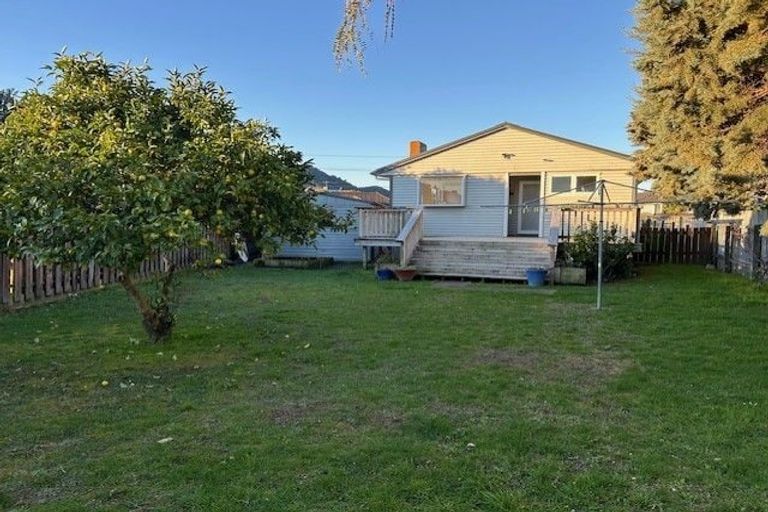 Photo of property in 58 Fraser Crescent, Elderslea, Upper Hutt, 5018