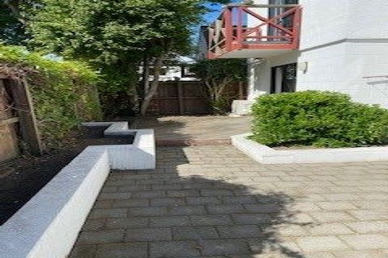 Photo of property in 10 Mayfair Street, Riccarton, Christchurch, 8011