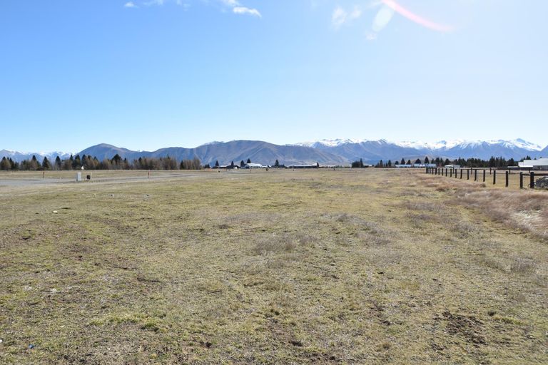 Photo of property in 22 Peak Drive, Twizel, 7901