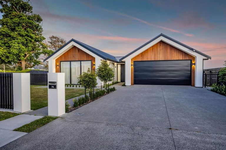 Photo of property in 74 Turuturu Road, Hawera, 4674