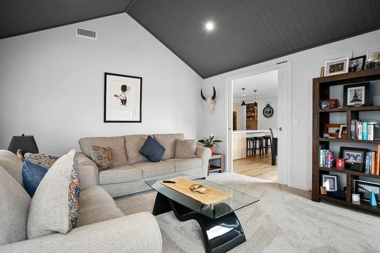 Photo of property in 14 Ruge Court, Cambridge, 3434