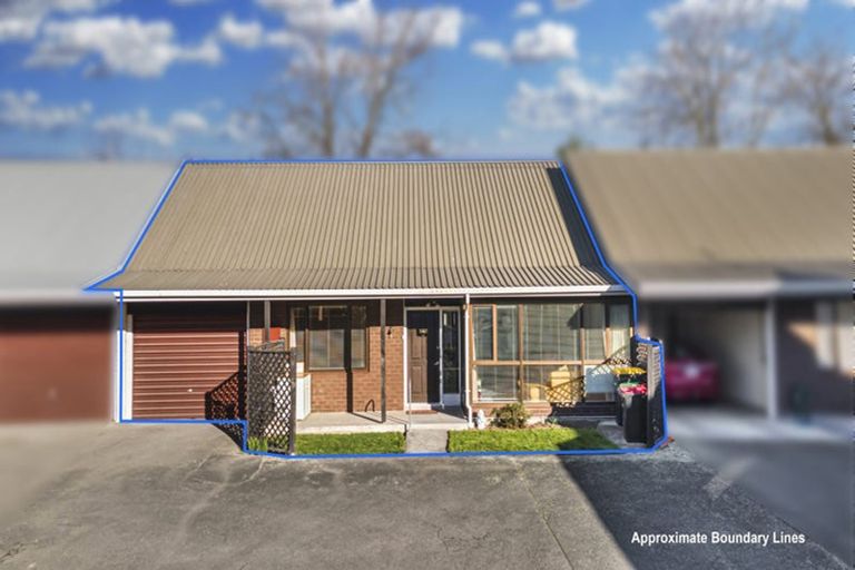 Photo of property in Carmichael Courts, 13/14 Wharenui Road, Upper Riccarton, Christchurch, 8041