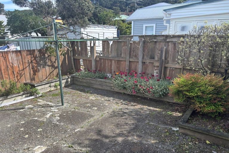 Photo of property in 178 Tasman Street, Mount Cook, Wellington, 6021