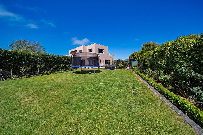 Photo of property in 19 Mccarthy Street, Hawera, 4610