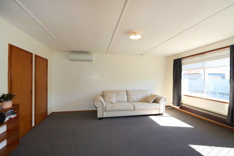 Photo of property in 2/1012 Plunket Street, Saint Leonards, Hastings, 4120