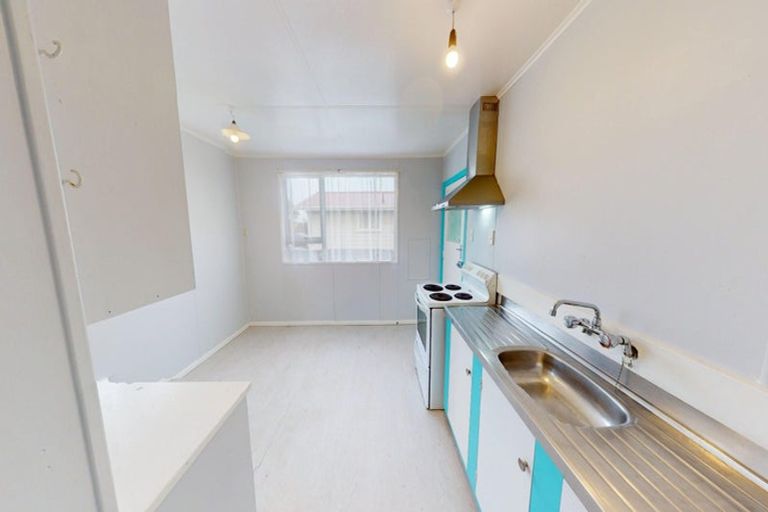 Photo of property in 63 Titoki Street, Castlecliff, Whanganui, 4501