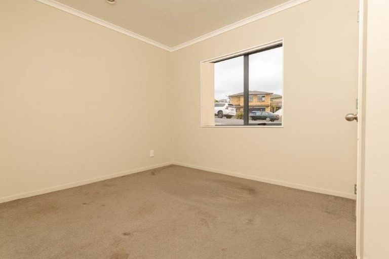 Photo of property in 10 Exotic Place, Massey, Auckland, 0614