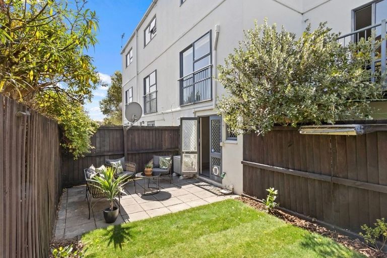 Photo of property in 3/234 Worcester Street, Christchurch Central, Christchurch, 8011