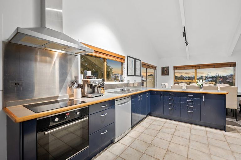 Photo of property in 34a Rawene Road, Birkenhead, Auckland, 0626