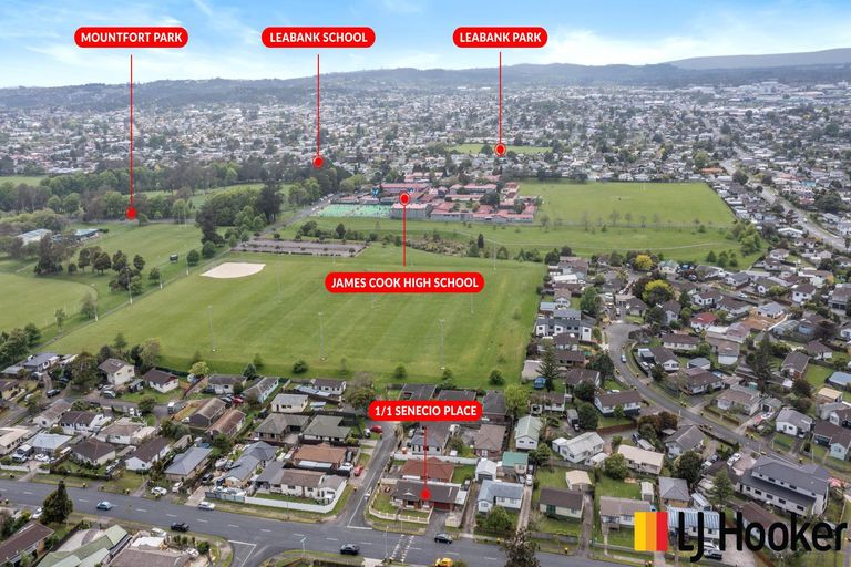 Photo of property in 1/1 Senecio Place, Weymouth, Auckland, 2103